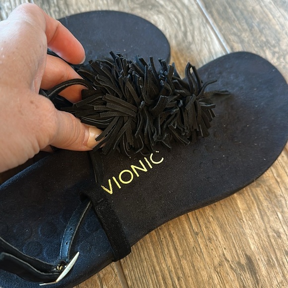 Vionic Orthaheel Rest Sosha Suede Slingback Fringe Tassel Sandal Womens size 7 - Picture 4 of 6